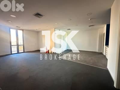 L19867 - 100 SQM Office For Rent in a Select Building in Down Town