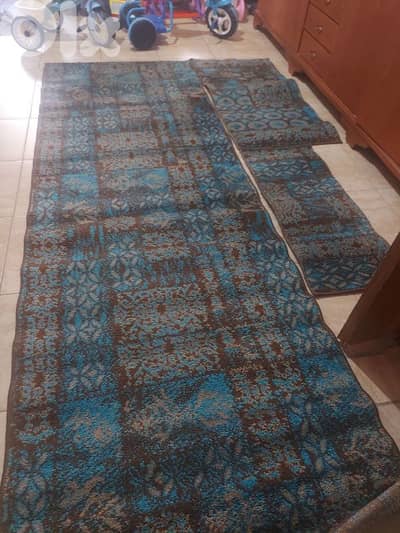 سجاد بحالة ممتازة