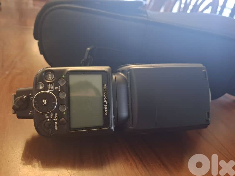 speedlight SB-900 Nikon DSLR cameras 1