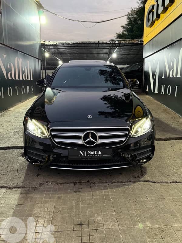 Mercedes-Benz E-300 2018 Clean Carfax Factory Paint!! 0