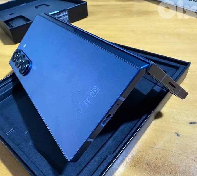 zfold 6 used like new 1