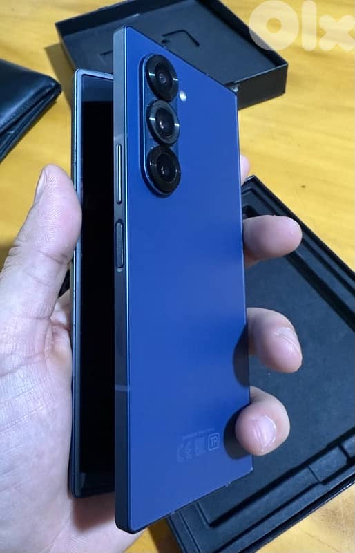 zfold 6 used like new 6