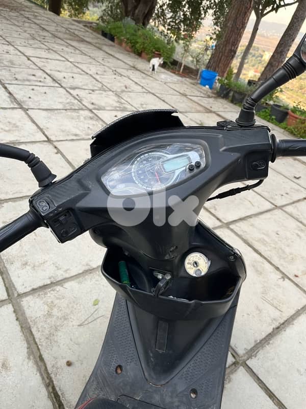 V150SS Scooter for sale 6