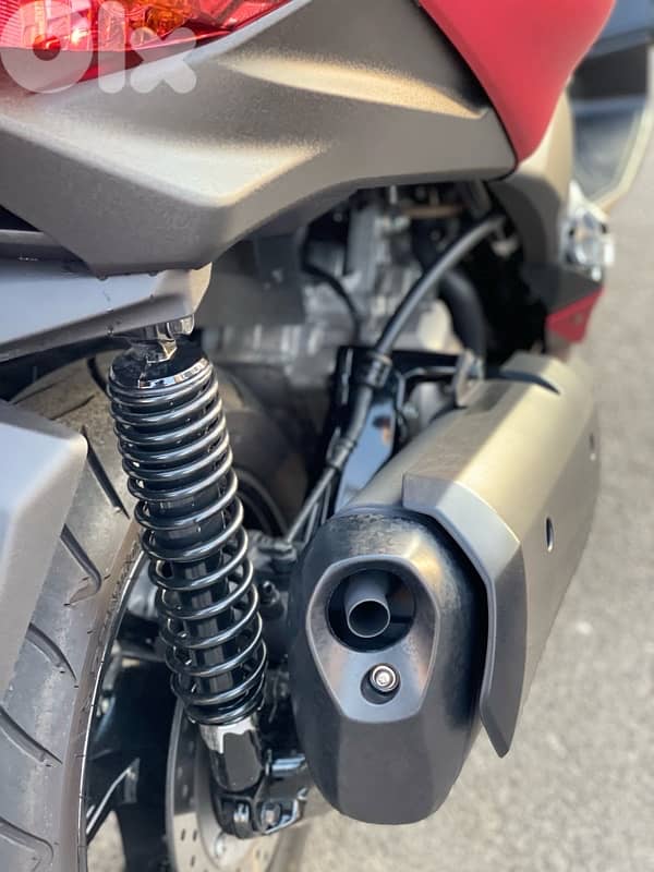 xmax300 itani source 4