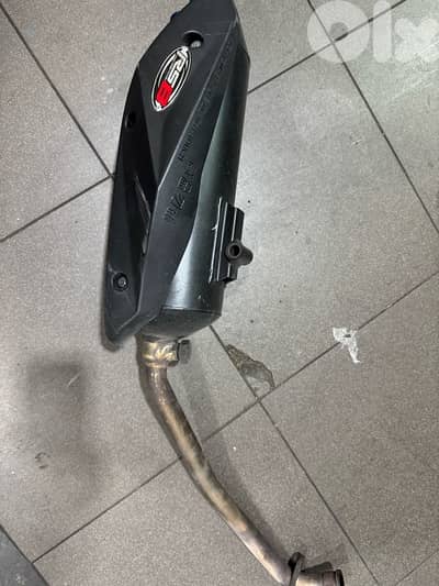 RS8 muffler