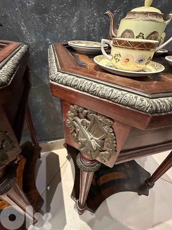 ANTICO TAVOLINO PORTAFIORI NAPOLEONE III FRANCIA XIX SECOLO. 2