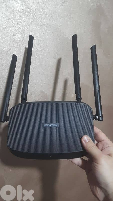 ROUTER STARTING 8$ 1