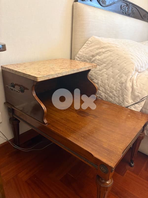 antique hairdresser with 2 bed side tables 10