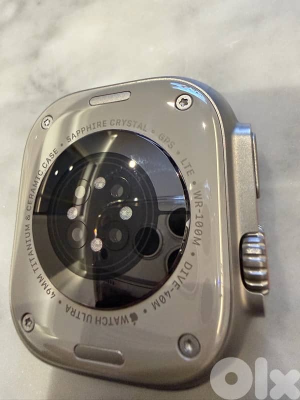 Apple watch ultra 1 3