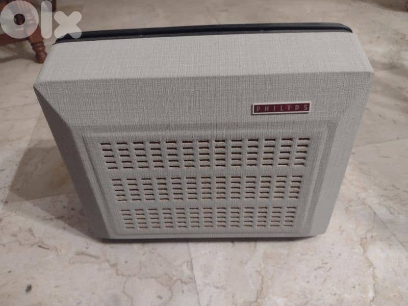 vintage record player 2