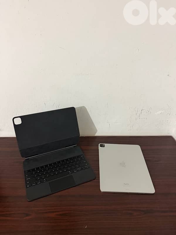 iPad Pro 12.9inch M2 (6th gen) 512Gb + Magic Keyboard 8
