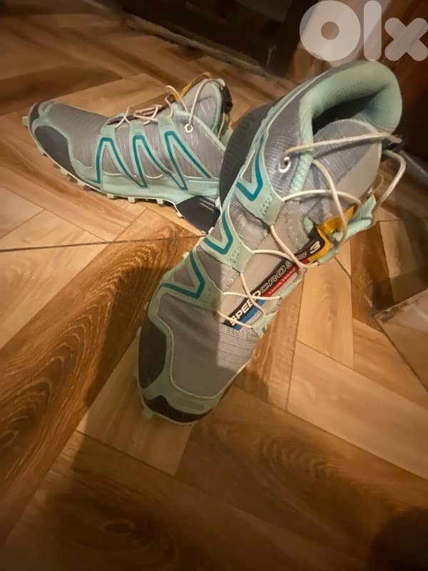 salamon hiking & running shoes 5