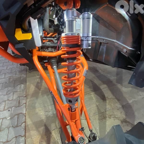 UTV Polaris RZR 1000 upgraded 17