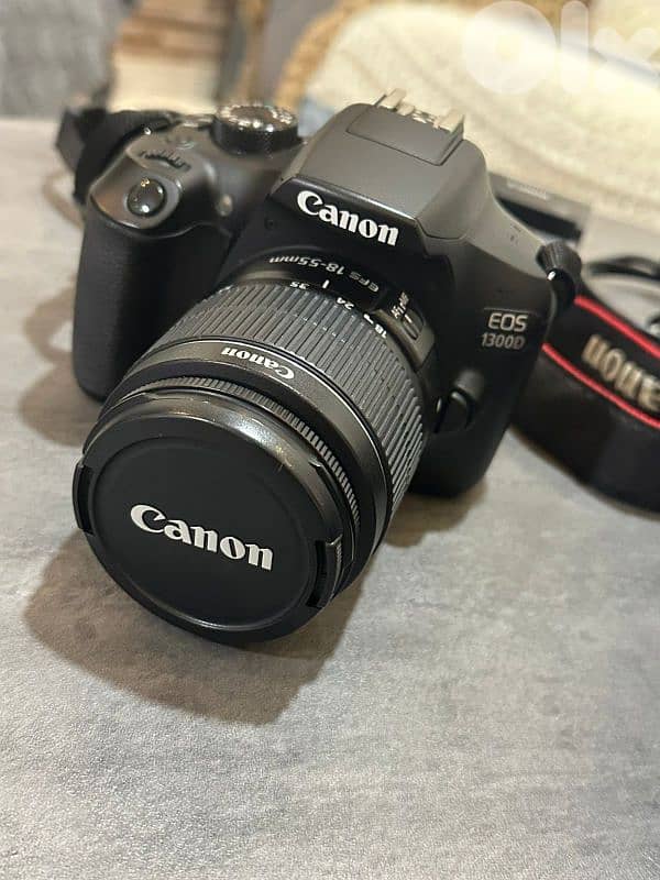 canon camera 1300D 3