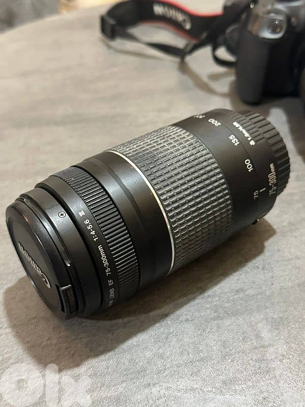 canon camera 1300D 5