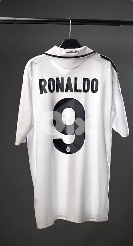 Real Madrid 2009/10 Retro Jersey 1