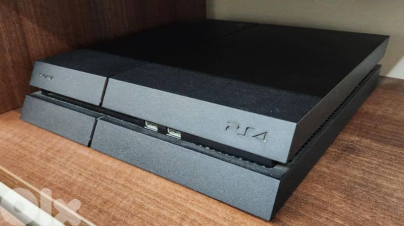 Used PS4/2 gamers/8 games 0