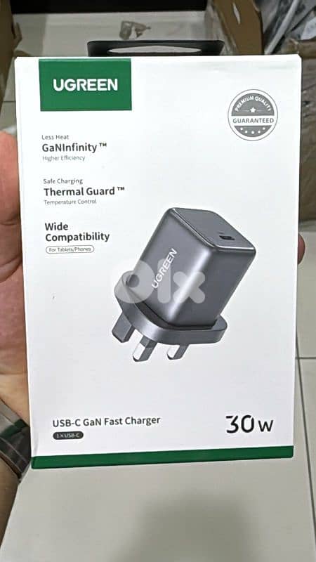 Ugreen 30w usb-c Gan Fast charger 3 pin black X513 0