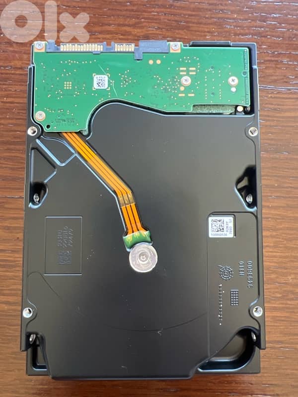 Seagate Exos X18 18TB HDD 1