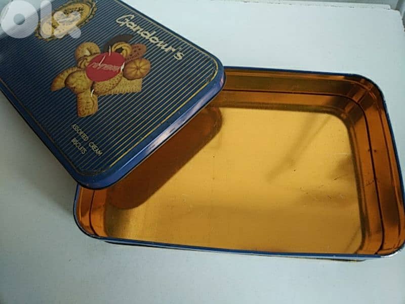 Vintage Gandour tin box - Not Netogiable 1