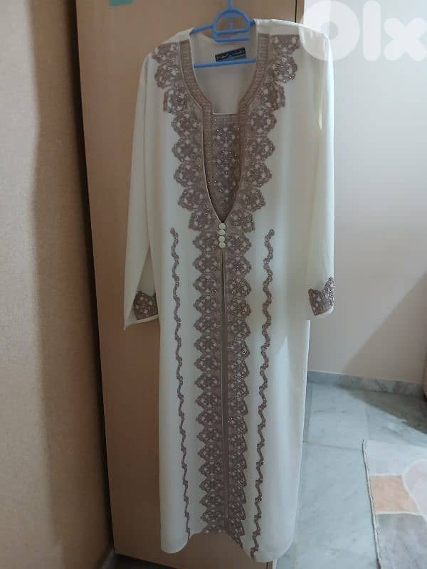 تشكيلة جاكيتات وعبايات جديد وفي مستعمل 1