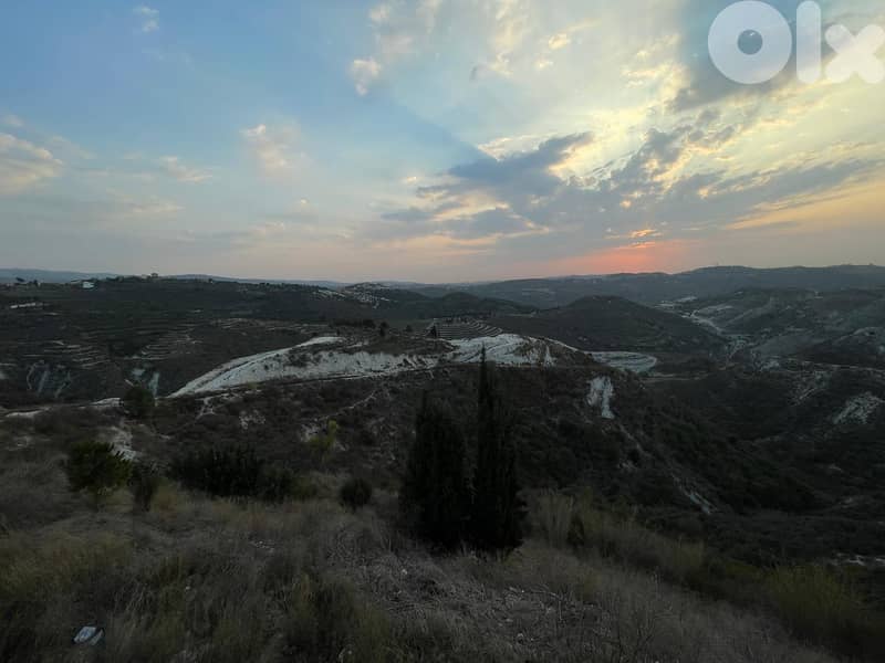 RWB191SN - Land for sale in Amioun 0