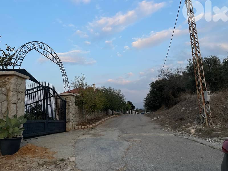 RWB191SN - Land for sale in Amioun 4