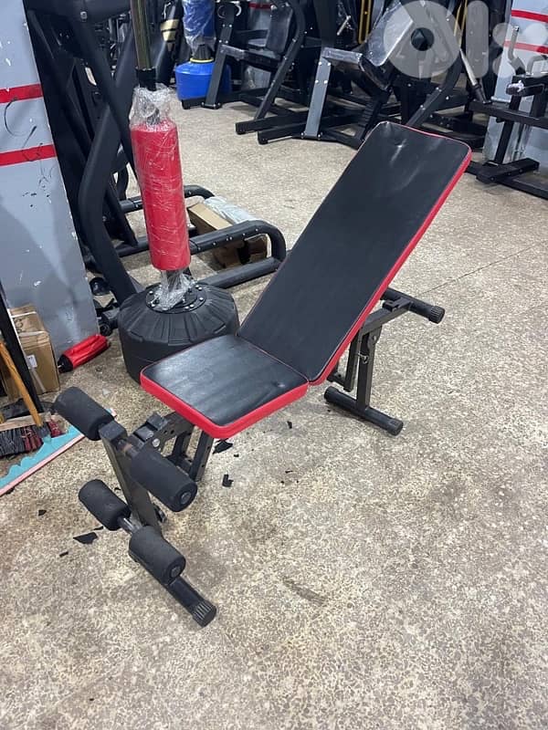Bench adjustable foldable like new 1