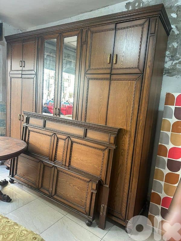 اوضة نوم طابقين خشب زان ولاتي ملبسة قشرة سنديان شبه جديدة 1