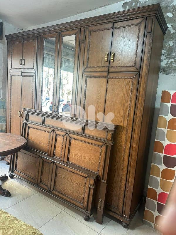 اوضة نوم طابقين خشب زان ولاتي ملبسة قشرة سنديان شبه جديدة 2