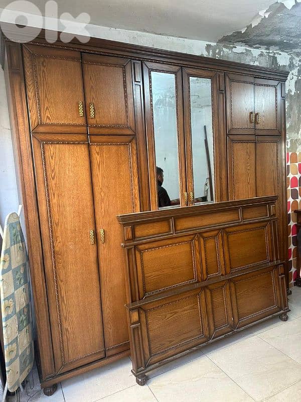 اوضة نوم طابقين خشب زان ولاتي ملبسة قشرة سنديان شبه جديدة 5