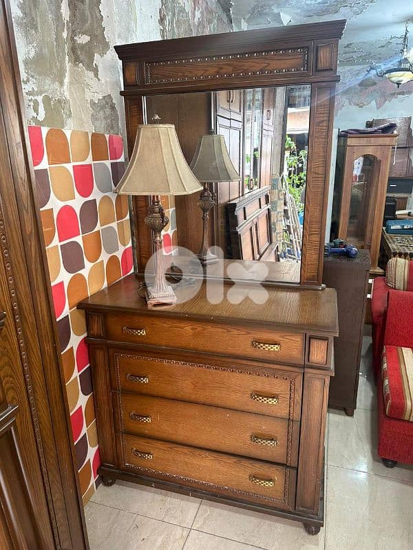 اوضة نوم طابقين خشب زان ولاتي ملبسة قشرة سنديان شبه جديدة 10