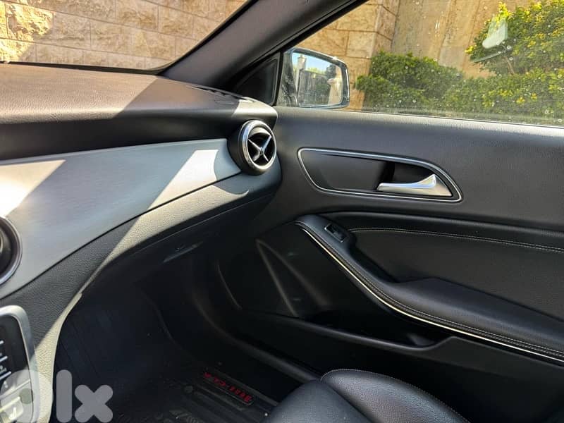 Mercedes-Benz GLA-Class 2017 0