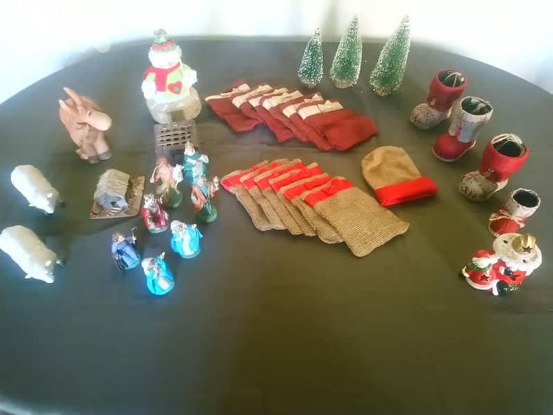 Christmas & Holiday Figurines + Decorations — Mixed Bundle! 0