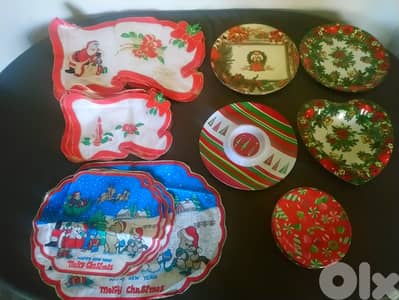 Christmas Plates, Serving Trays & Placemats — 35 Pieces Holiday Bundle