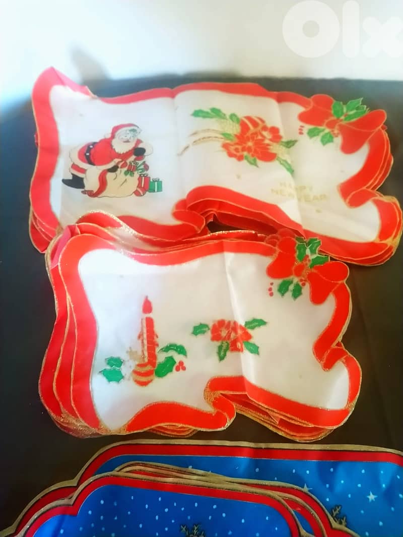 Christmas Plates, Serving Trays & Placemats — 35 Pieces Holiday Bundle 2