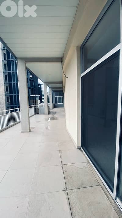 Sunny and large apart with terrace and parking achrafieh