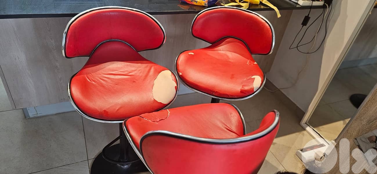 bar chairs 3 pieces 2