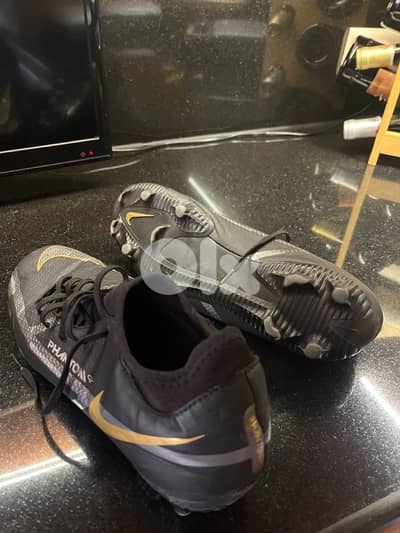 Underarmer basketball shoes