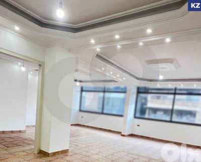 Modern unit - open layout ideal for an office or clinic REF#KZ129740