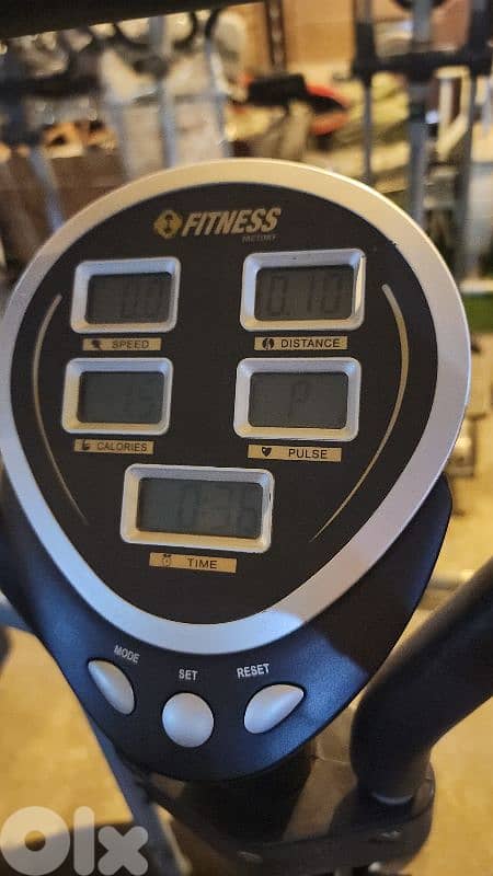 Eliptical Bike 4 in 1 Geo Gym Equipment معدات رياضية متنوعة 3