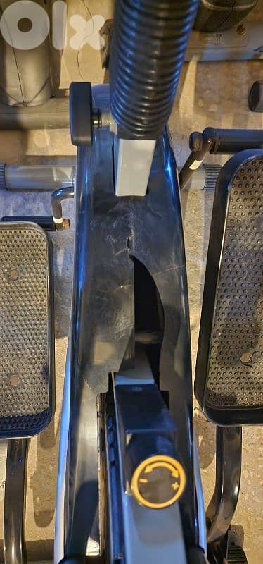 Eliptical Bike 4 in 1 Geo Gym Equipment معدات رياضية متنوعة 4