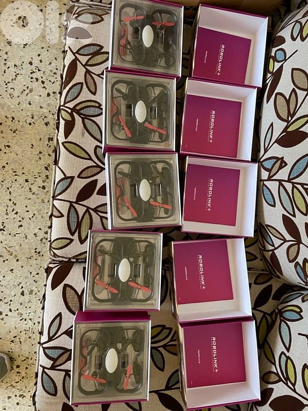 5x CoDrone EDU with Arena and balls 3