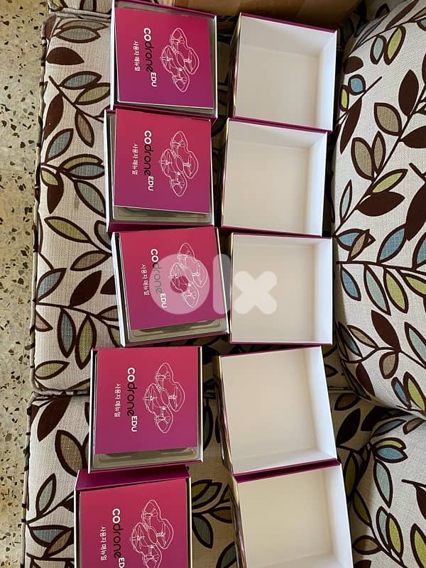 5x CoDrone EDU with Arena and balls 4