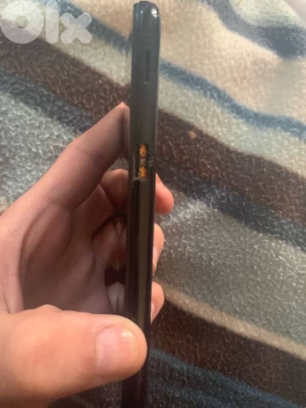 سامسونج جي4كور وهواوي ميت 10 لايت 1