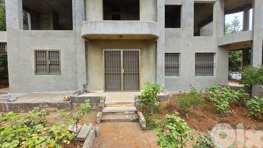 L19870 - Under-Construction Building For Sale in Ballouneh 9