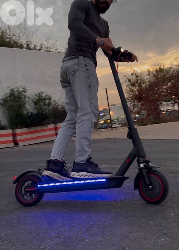 Electric Scooter 35KM Speed with Front Suspension & Strip Led Light 0