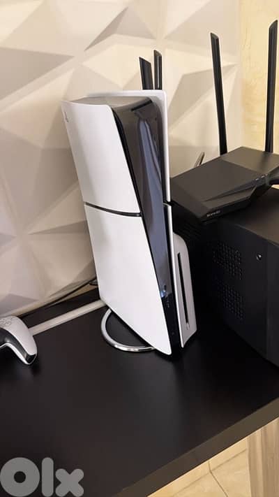 PS5 Slim 1tb used like new