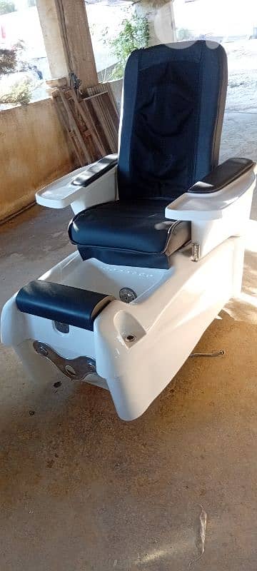 كرسي مساج. وجاكوزي 0
