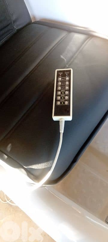 كرسي مساج. وجاكوزي 2